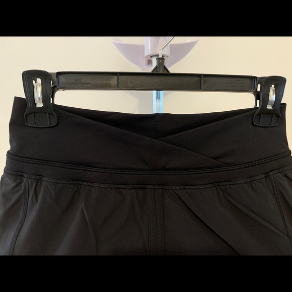 Lululemon Skort Shorts Black EUC 2 - Picture 5 of 10